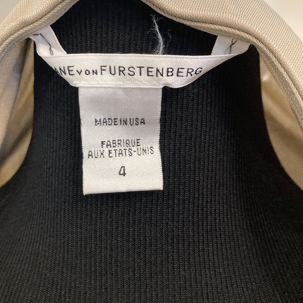 Dianne vonFurstenberg Julian Mini Wrap Beige Dress Size 4